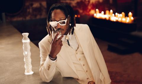 Global music icon Future sipping the Belvedere 10 luxury vodka.